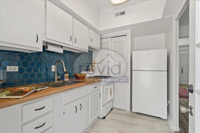 Building Photo - Newly Renovated (2024)