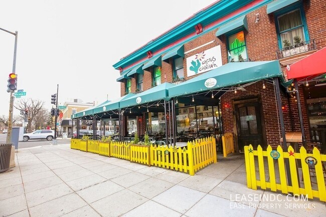 Building Photo - 3010 Wisconsin Ave NW