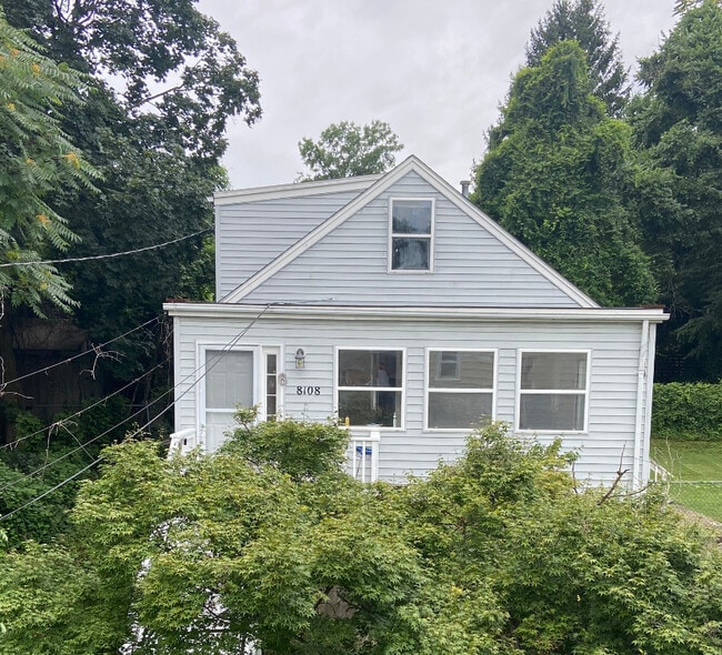 Building Photo - 8108 Greenwood Ave