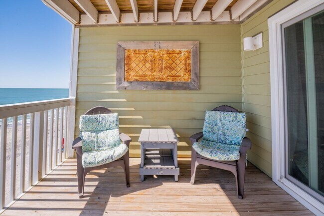 Building Photo - OCEANFRONT GETAWAY OFF-SEASON MONTHLY RENTAL
