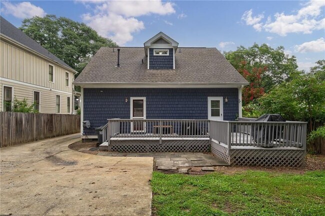 Building Photo - 3405 Fortner St