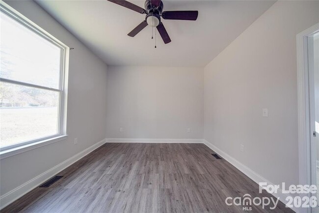 Building Photo - 112 Rockwell Ct