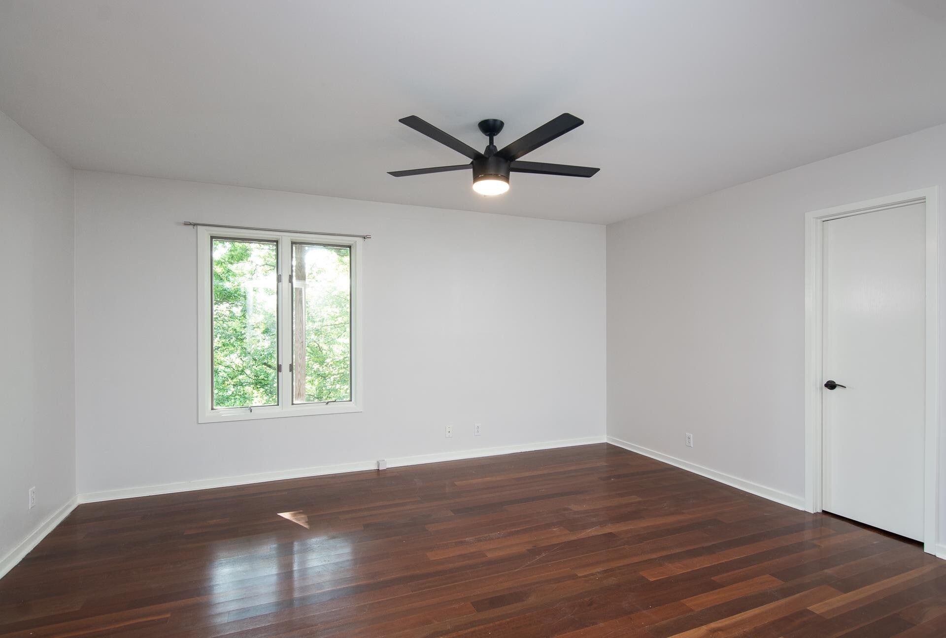 Building Photo - 727 Harpeth Trace Dr
