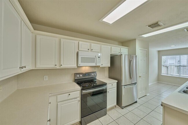 Building Photo - 298 Sentry Maple Pl