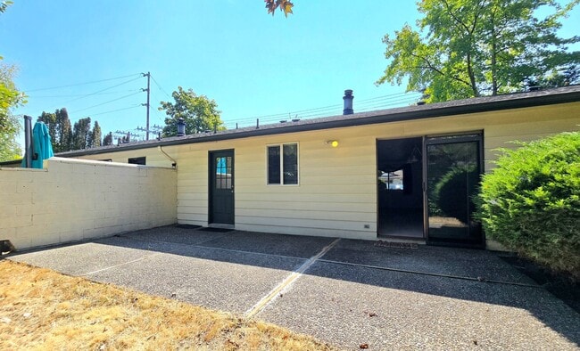 Building Photo - 9033 244th St SW