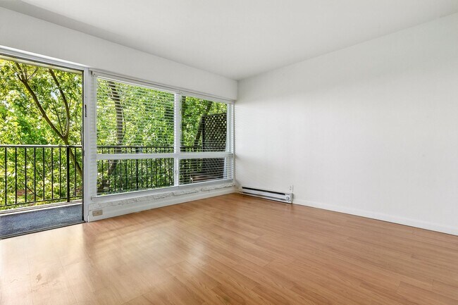 Interior Photo - MEL Melbourne Apartments