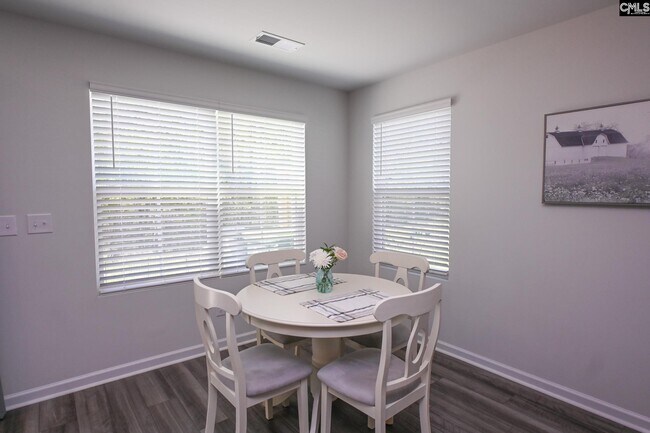 Building Photo - 552 Kingfisher Ct