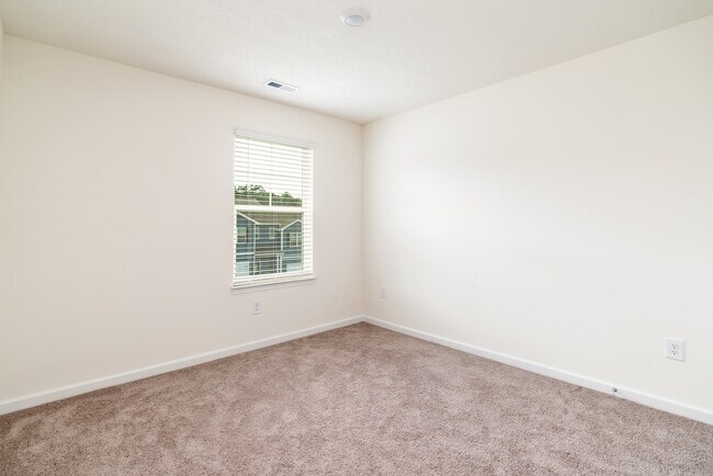 Building Photo - 3473 Tyee Xing Wy