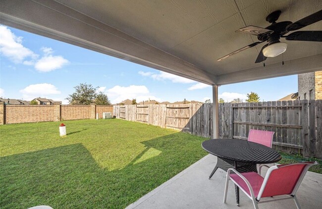 Building Photo - 15419 Royce Holly Dr