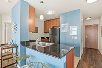 Building Photo - 550 W Kinzie St