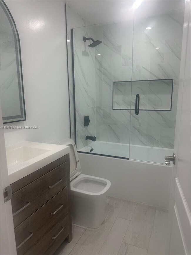 Building Photo - 12157 Natalies Cove Rd