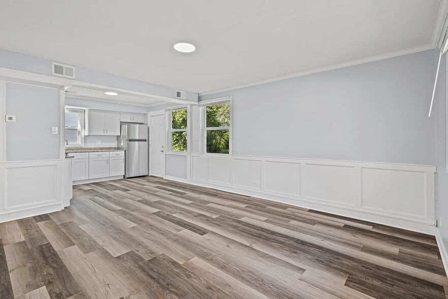 Building Photo - 243 Arcadia St