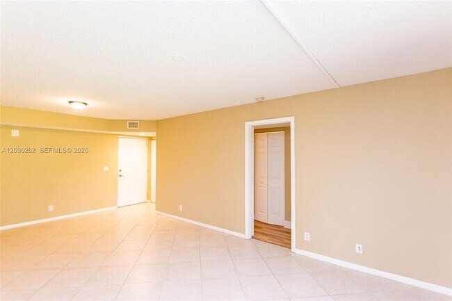 Building Photo - 5721 Riverside Dr