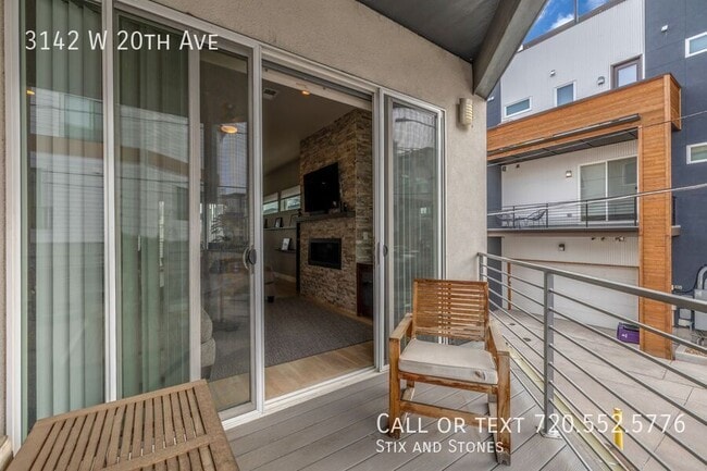 Building Photo - 3142 W 20th Ave