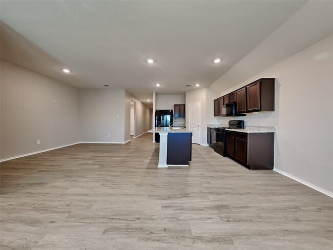 Building Photo - 125 Moonrise Dr