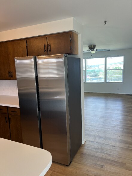 Building Photo - 1209 NE Brown Dr