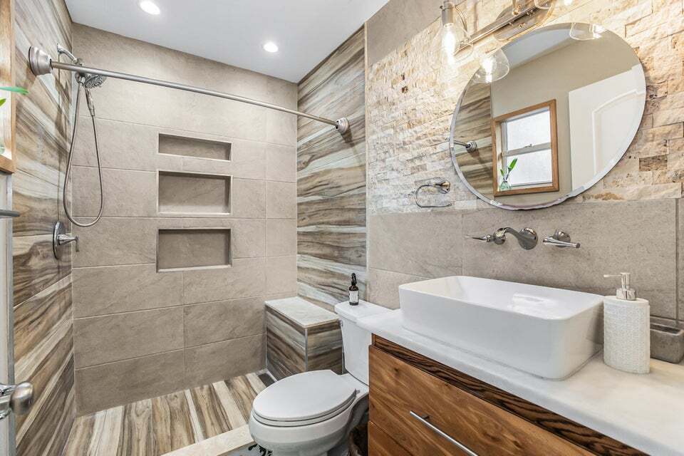 Building Photo - 762 Bayharbor Ter