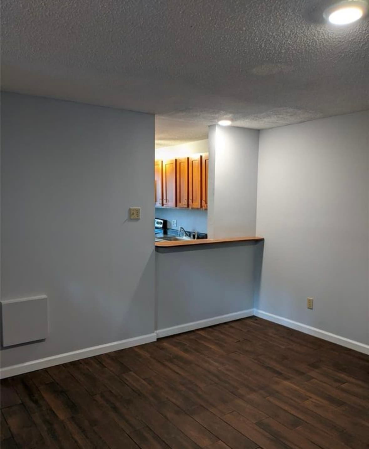 Building Photo - 47 Aurora Dr