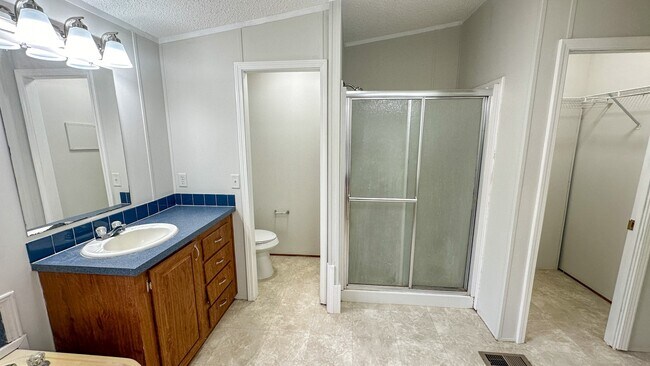 Building Photo - 11758 E Old Oak Trail