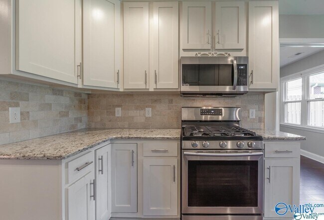 Building Photo - 103 Brownstone Dr