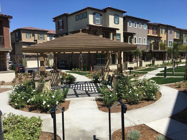 Building Photo - 16128 Sereno Ln