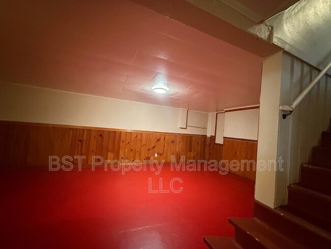 Building Photo - 1435 18th St NE