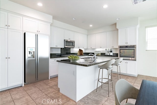 Building Photo - 25416 McCoy Ave