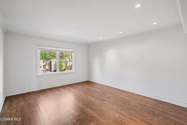 Building Photo - 3801 Mainsail Cir