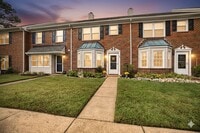 Building Photo - 105 Choisy Crescent