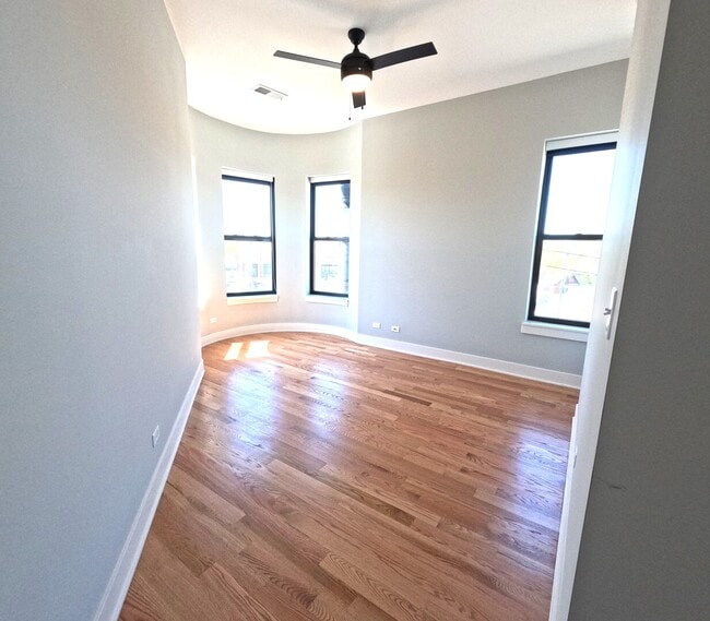 Building Photo - 3473 S Archer Ave