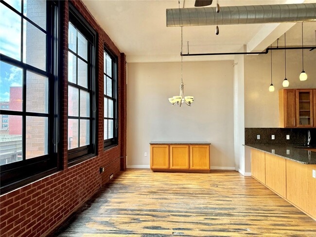 Building Photo - 1520 Washington Ave