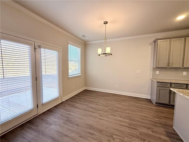 Building Photo - 7327 Rocklin Ln