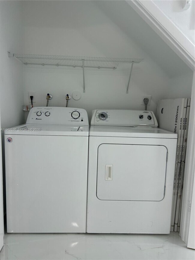 Building Photo - 8079 NW 8th St