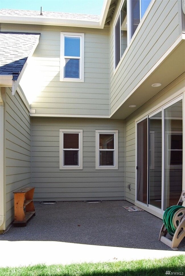 Building Photo - 4Bd/2.5Ba Issaquah House