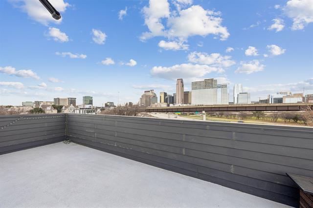 Building Photo - 3002 Zenia Dr