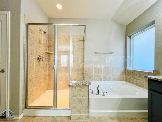 Building Photo - 12852 Laurel Brush