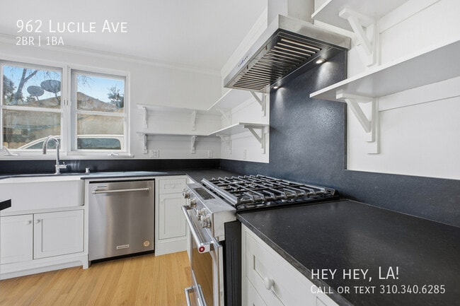 Building Photo - 962 Lucile Ave