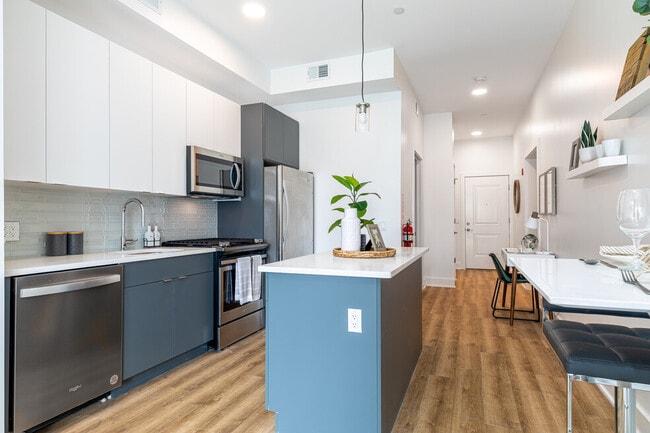 Building Photo - 373 Communipaw Ave