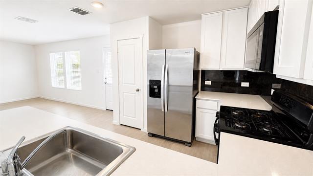 Building Photo - 241 Adelina Dr