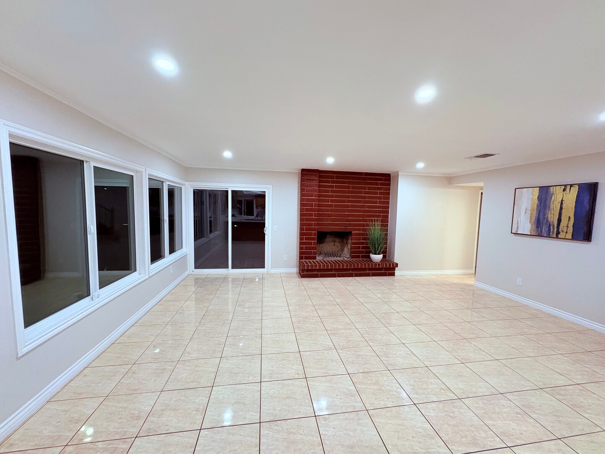 Building Photo - 660 Quince St