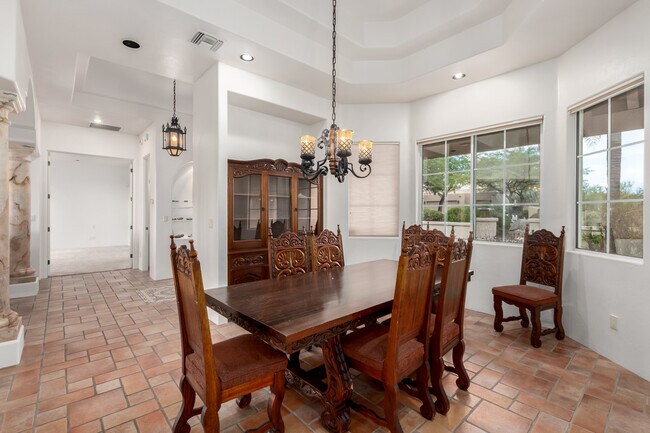 Catalina Foothills 4 bedroom 4 bath Home located in prestigious Canyon Ridge. 270-degree VIEWS! - 4667 N Rocky Crest Plz