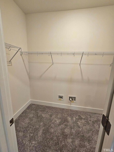 Building Photo - 1001 Heartstone Wy