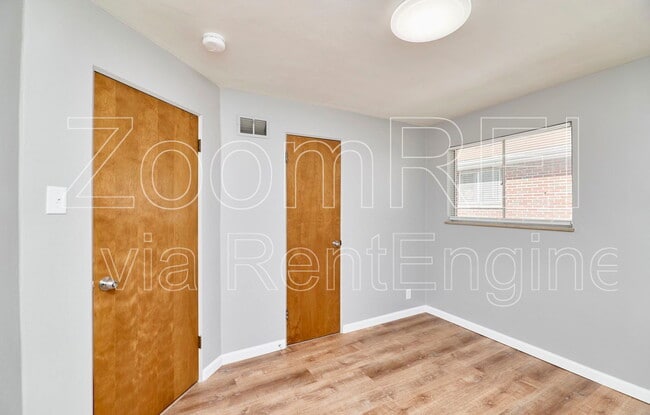 Building Photo - 9537 Cote Brilliante Ave