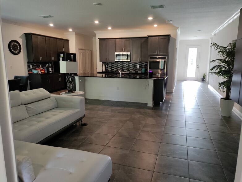 Building Photo - 15057 Canvasback Rd