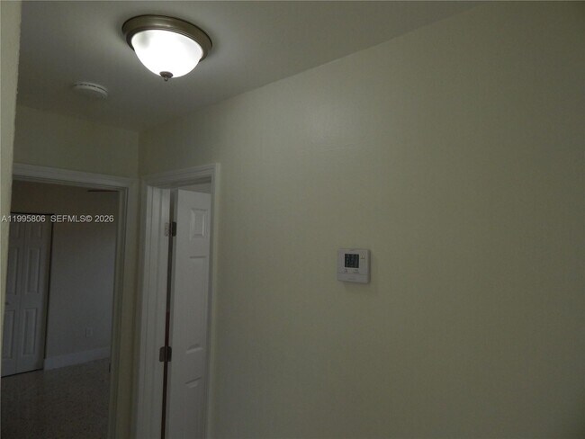 Building Photo - 3533 SW 89th Ct