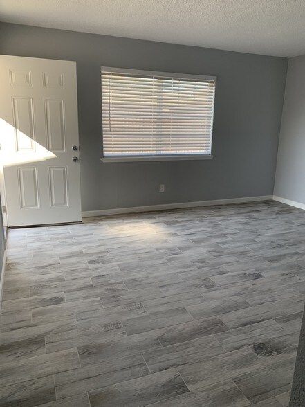 Building Photo - 308 N Second St