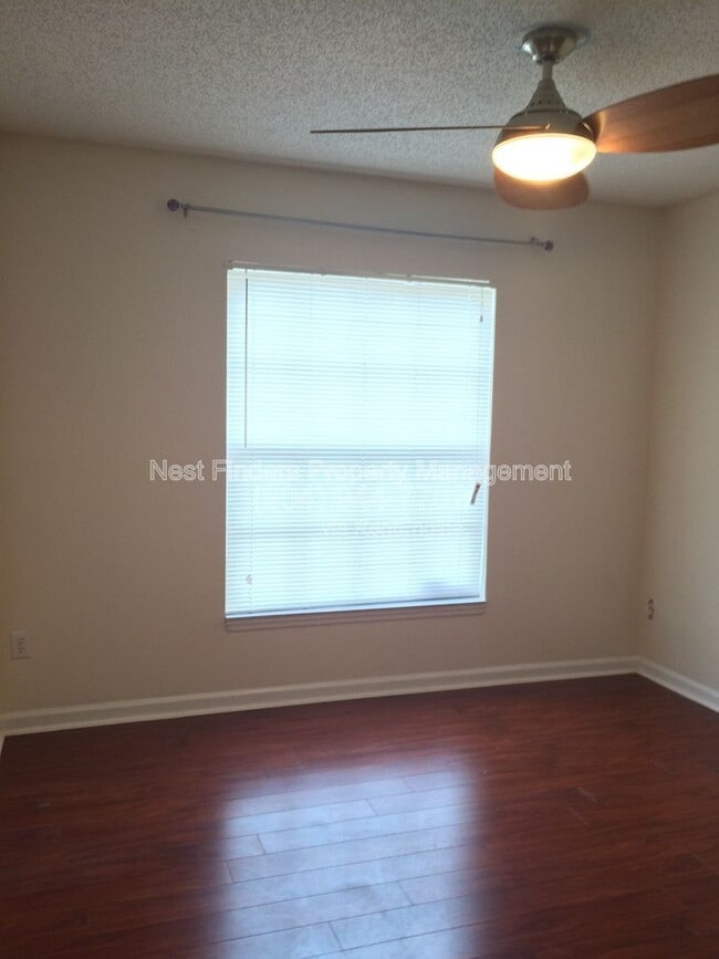 Building Photo - 3255 Abbeyfield Ln