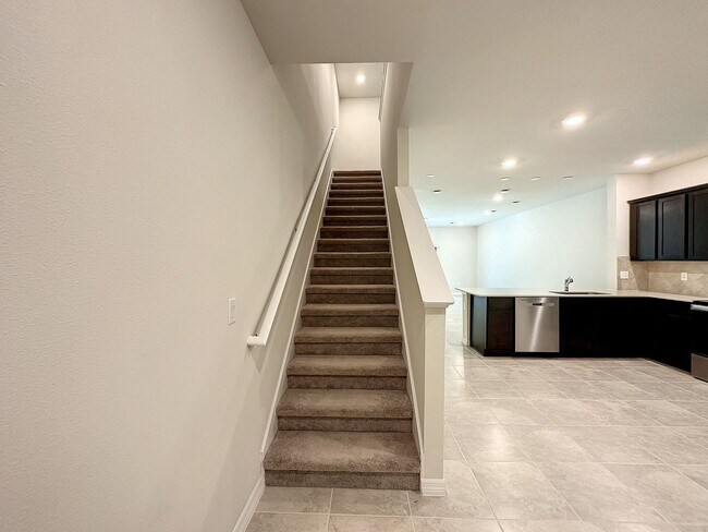 Building Photo - 4621 Sparkling Shell Ave