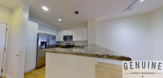 Building Photo - Coming Soon! 1 Bedroom Condo in Anaheim