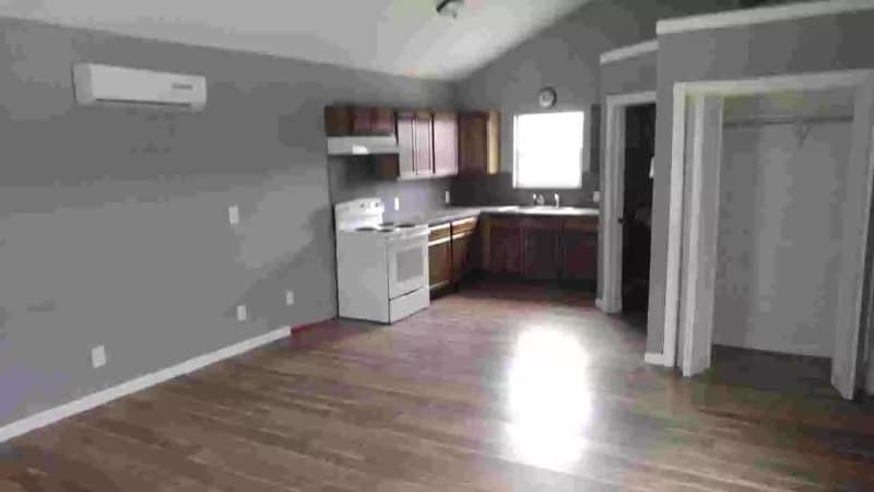 Building Photo - 2020 Family Ln.